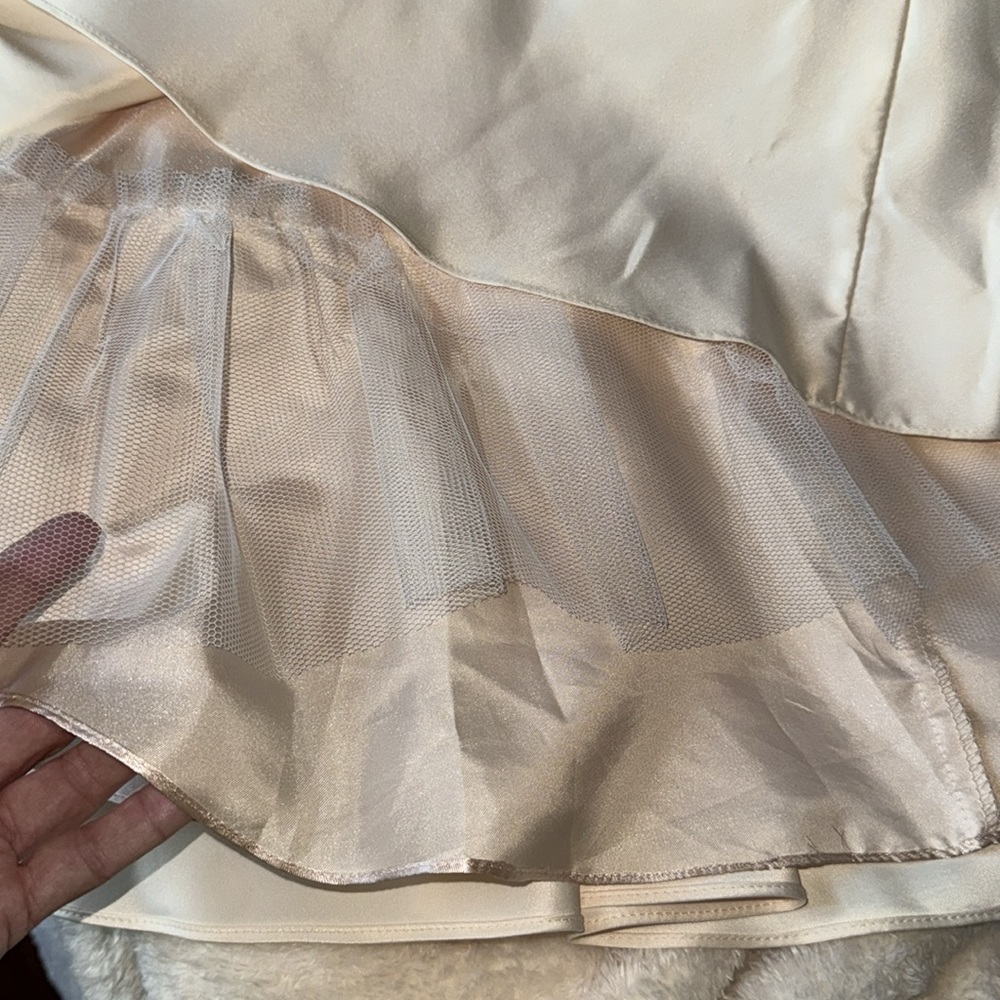 EUC Womens Cocktail Dress in Ivory - Picture 6 of 10